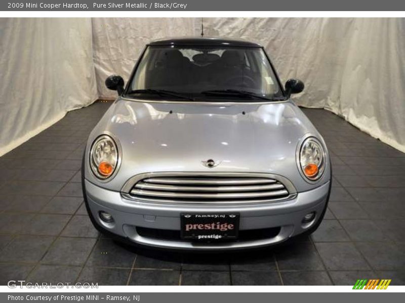 Pure Silver Metallic / Black/Grey 2009 Mini Cooper Hardtop