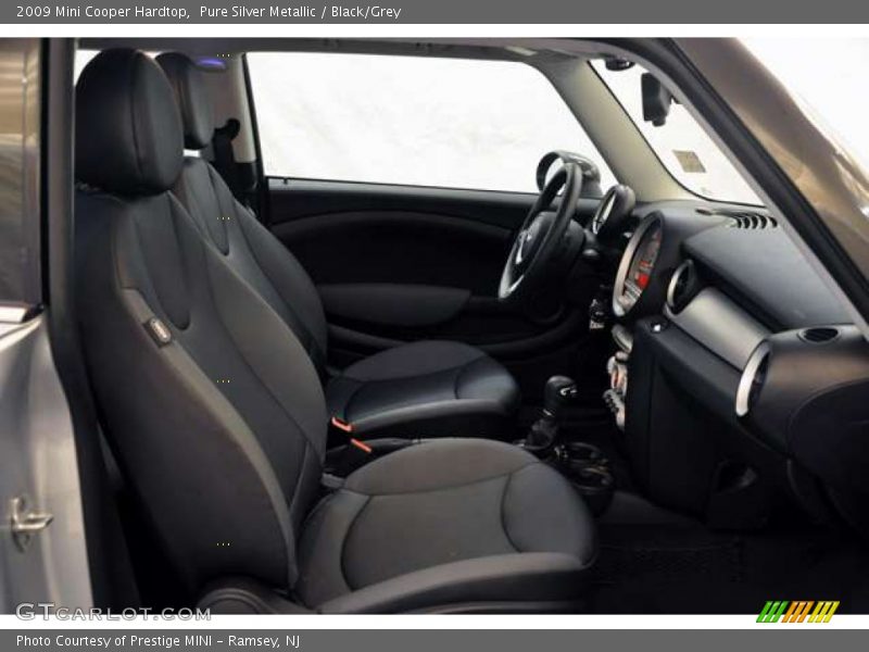 Pure Silver Metallic / Black/Grey 2009 Mini Cooper Hardtop
