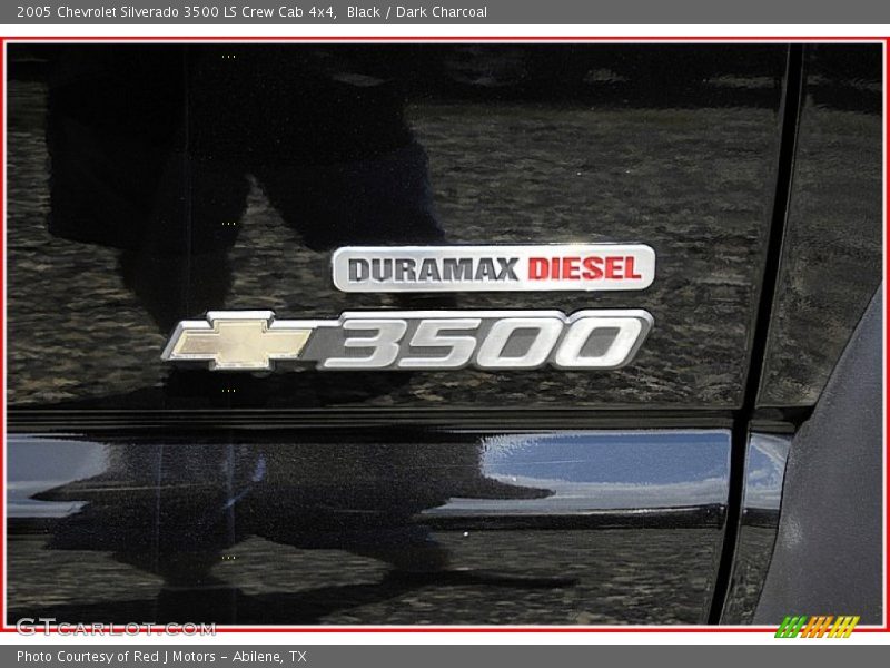 Black / Dark Charcoal 2005 Chevrolet Silverado 3500 LS Crew Cab 4x4