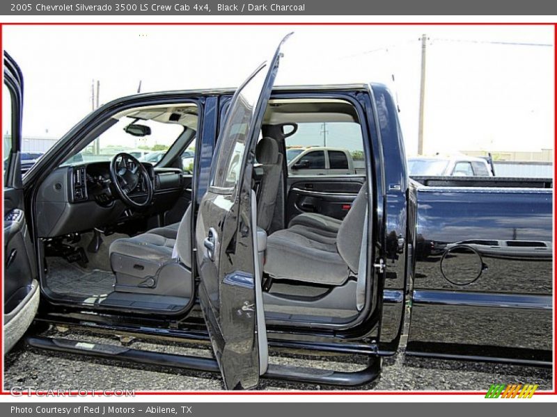 Black / Dark Charcoal 2005 Chevrolet Silverado 3500 LS Crew Cab 4x4