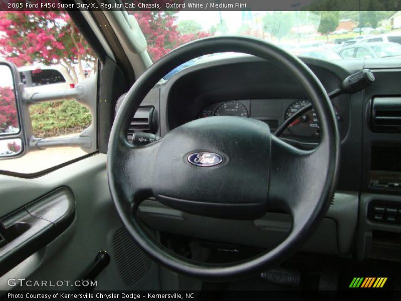  2005 F450 Super Duty XL Regular Cab Chassis Steering Wheel