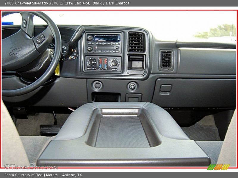Black / Dark Charcoal 2005 Chevrolet Silverado 3500 LS Crew Cab 4x4