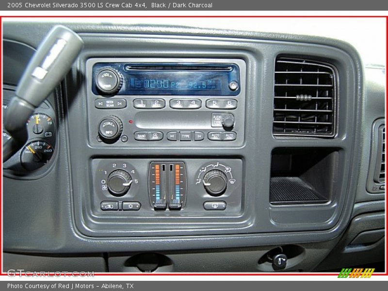 Black / Dark Charcoal 2005 Chevrolet Silverado 3500 LS Crew Cab 4x4