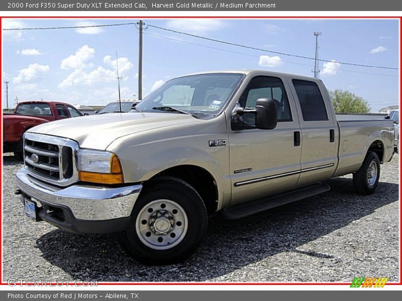 Harvest Gold Metallic / Medium Parchment 2000 Ford F350 Super Duty XLT Extended Cab