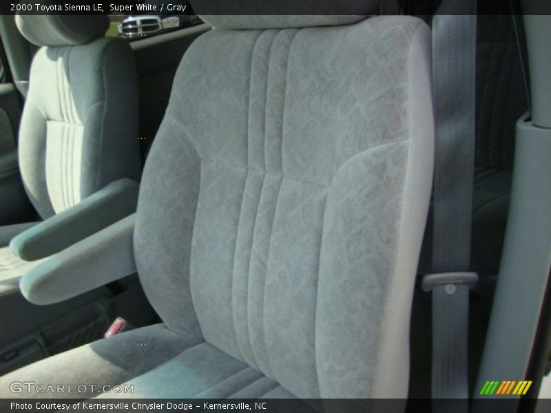 Super White / Gray 2000 Toyota Sienna LE