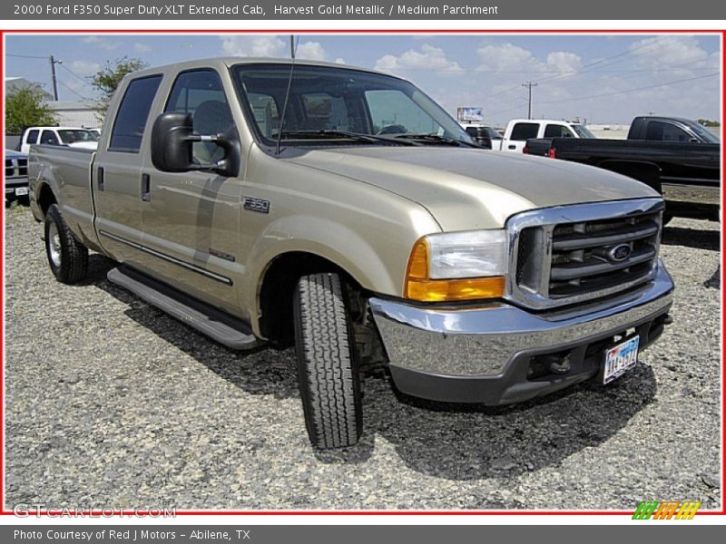 Harvest Gold Metallic / Medium Parchment 2000 Ford F350 Super Duty XLT Extended Cab