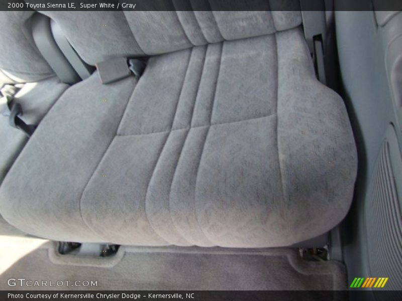 Super White / Gray 2000 Toyota Sienna LE