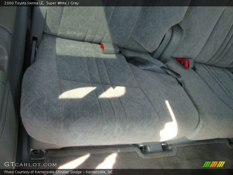 Super White / Gray 2000 Toyota Sienna LE