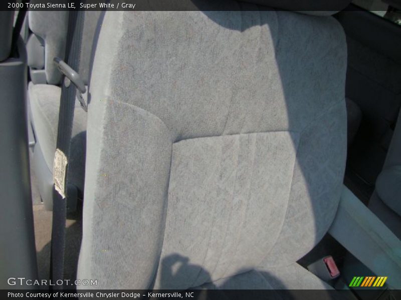 Super White / Gray 2000 Toyota Sienna LE