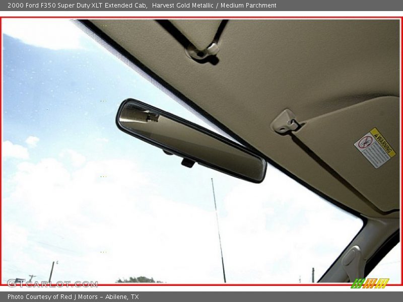 Harvest Gold Metallic / Medium Parchment 2000 Ford F350 Super Duty XLT Extended Cab