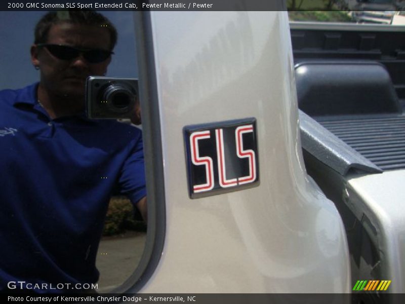  2000 Sonoma SLS Sport Extended Cab Logo