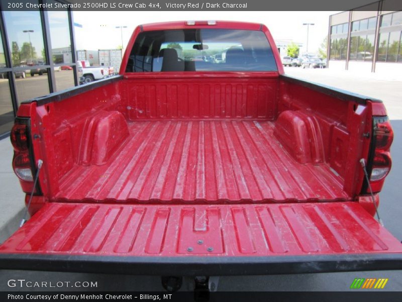 Victory Red / Dark Charcoal 2005 Chevrolet Silverado 2500HD LS Crew Cab 4x4