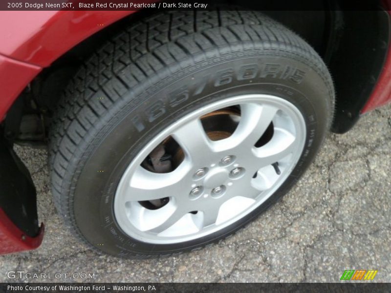 Blaze Red Crystal Pearlcoat / Dark Slate Gray 2005 Dodge Neon SXT
