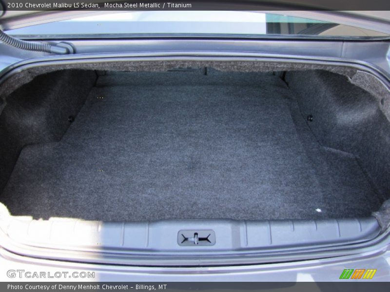  2010 Malibu LS Sedan Trunk