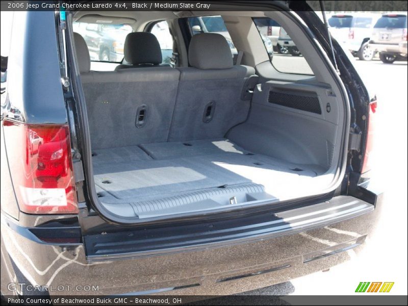 Black / Medium Slate Gray 2006 Jeep Grand Cherokee Laredo 4x4