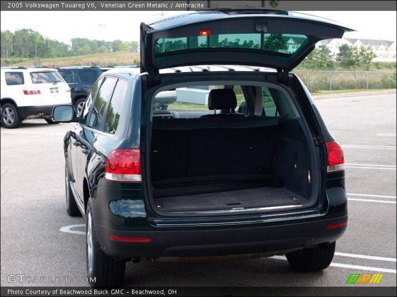Venetian Green Metallic / Anthracite 2005 Volkswagen Touareg V6