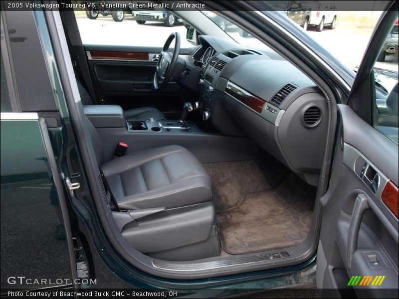 Venetian Green Metallic / Anthracite 2005 Volkswagen Touareg V6