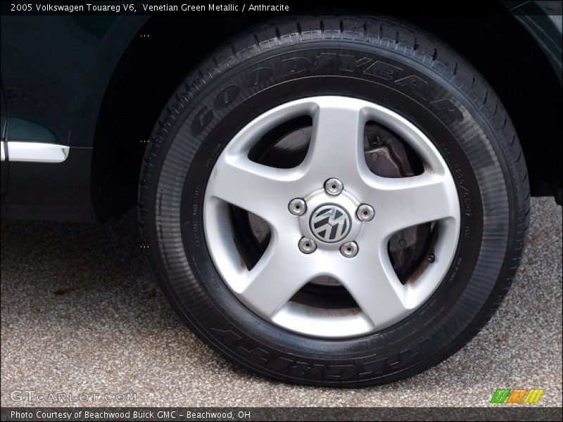 Venetian Green Metallic / Anthracite 2005 Volkswagen Touareg V6