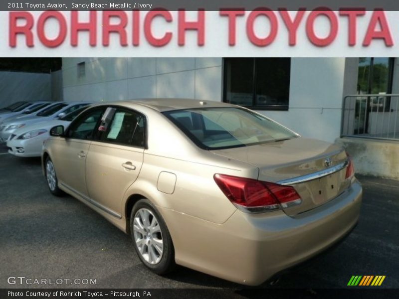 Sandy Beach Metallic / Ivory 2011 Toyota Avalon