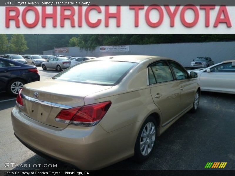 Sandy Beach Metallic / Ivory 2011 Toyota Avalon