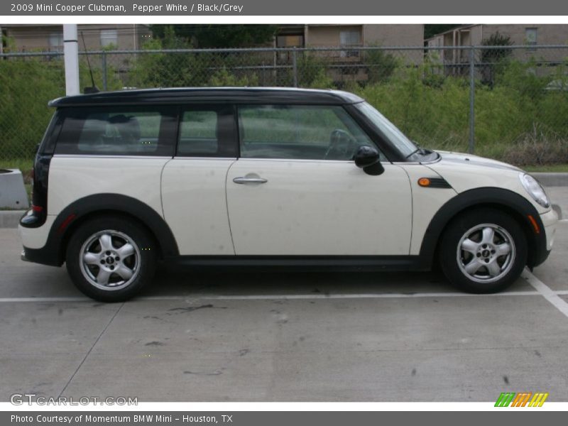 Pepper White / Black/Grey 2009 Mini Cooper Clubman