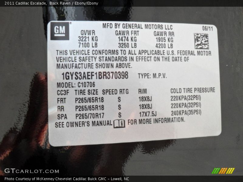 Black Raven / Ebony/Ebony 2011 Cadillac Escalade