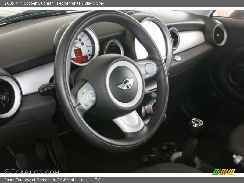 Pepper White / Black/Grey 2009 Mini Cooper Clubman