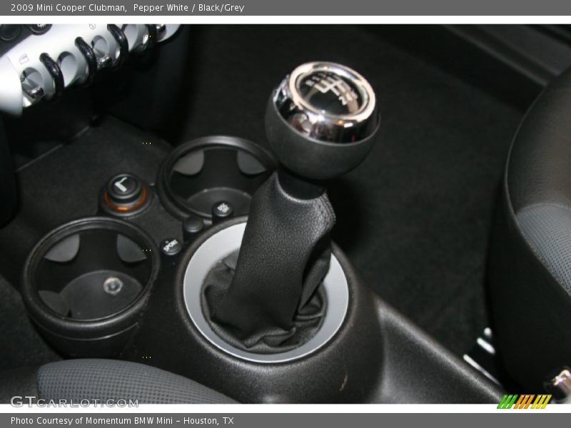 Pepper White / Black/Grey 2009 Mini Cooper Clubman