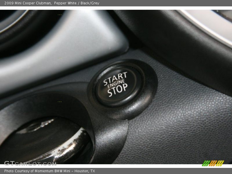 Pepper White / Black/Grey 2009 Mini Cooper Clubman