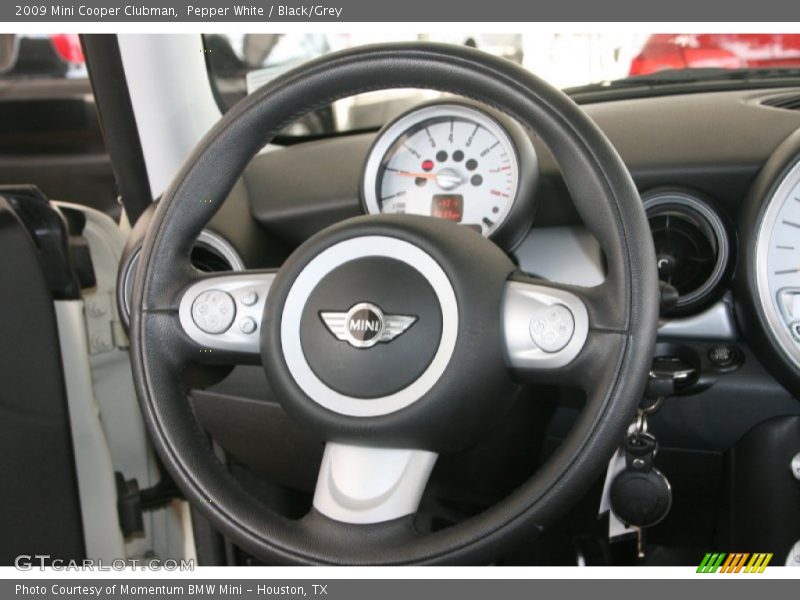 Pepper White / Black/Grey 2009 Mini Cooper Clubman