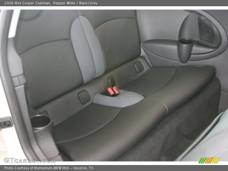 Pepper White / Black/Grey 2009 Mini Cooper Clubman