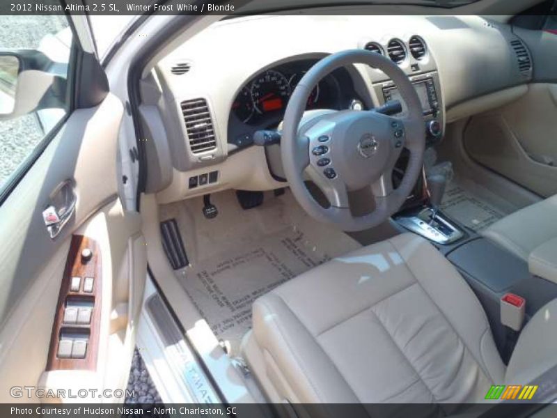 Winter Frost White / Blonde 2012 Nissan Altima 2.5 SL