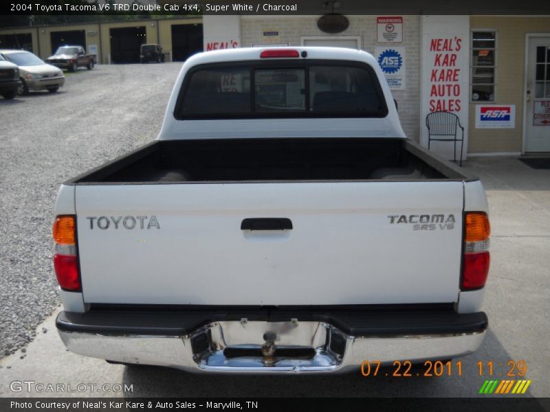 Super White / Charcoal 2004 Toyota Tacoma V6 TRD Double Cab 4x4
