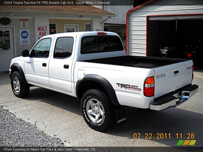 Super White / Charcoal 2004 Toyota Tacoma V6 TRD Double Cab 4x4