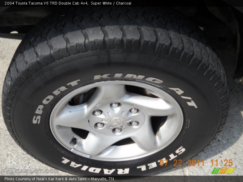 Super White / Charcoal 2004 Toyota Tacoma V6 TRD Double Cab 4x4
