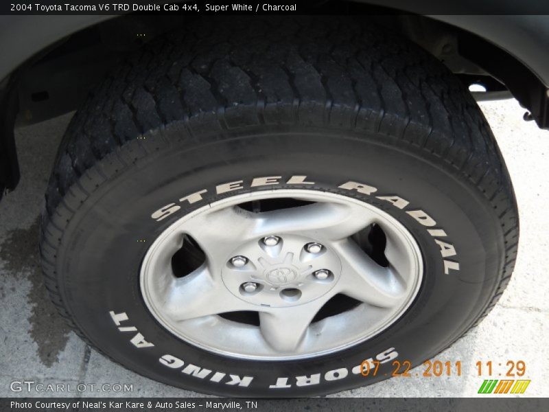 Super White / Charcoal 2004 Toyota Tacoma V6 TRD Double Cab 4x4