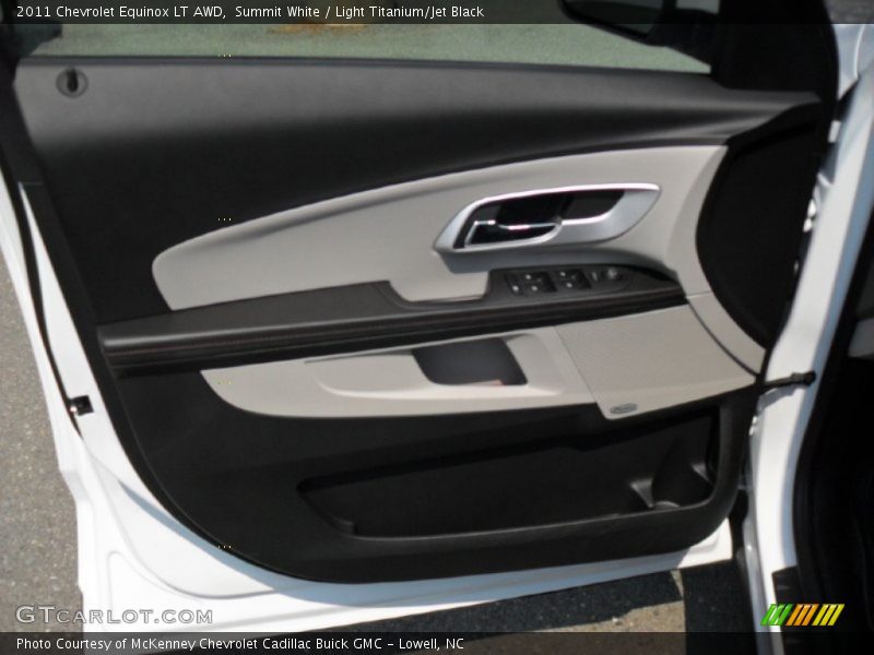 Summit White / Light Titanium/Jet Black 2011 Chevrolet Equinox LT AWD