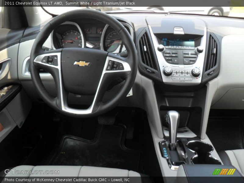 Summit White / Light Titanium/Jet Black 2011 Chevrolet Equinox LT AWD