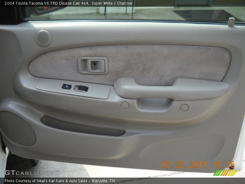 Super White / Charcoal 2004 Toyota Tacoma V6 TRD Double Cab 4x4