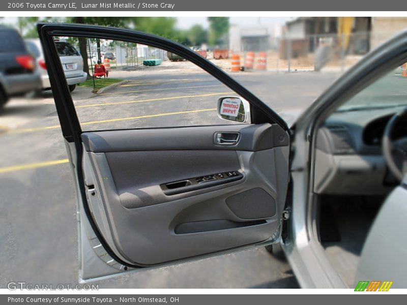 Lunar Mist Metallic / Stone Gray 2006 Toyota Camry LE