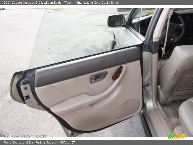 Door Panel of 2004 Outback 3.0 L.L.Bean Edition Wagon