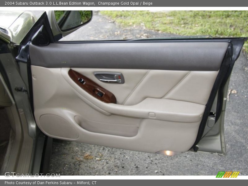 Door Panel of 2004 Outback 3.0 L.L.Bean Edition Wagon