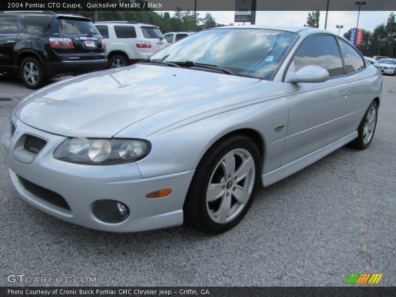 Front 3/4 View of 2004 GTO Coupe