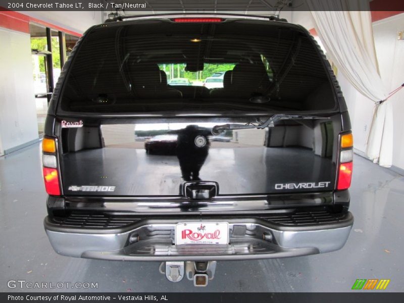 Black / Tan/Neutral 2004 Chevrolet Tahoe LT