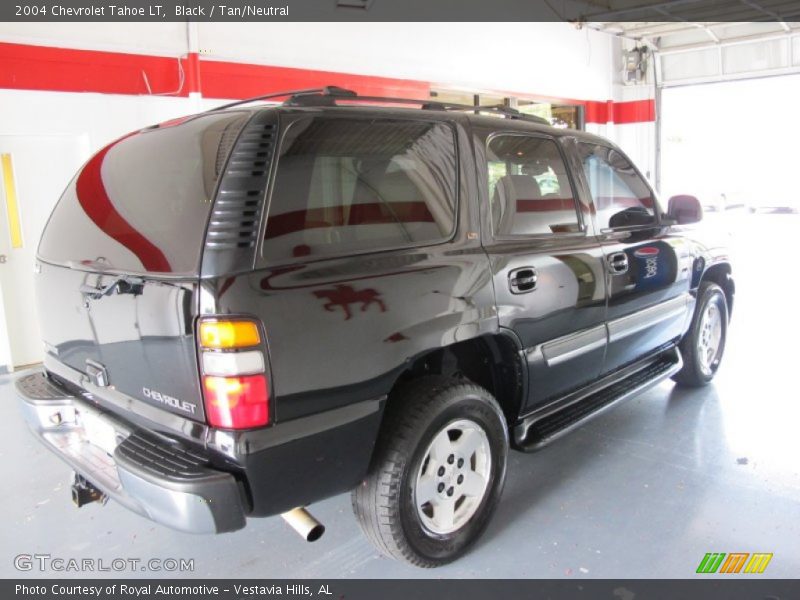 Black / Tan/Neutral 2004 Chevrolet Tahoe LT
