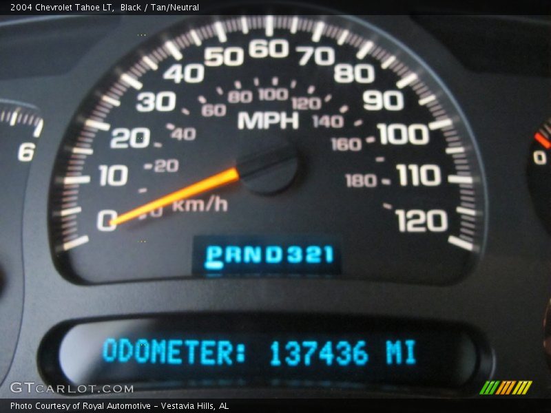 Black / Tan/Neutral 2004 Chevrolet Tahoe LT