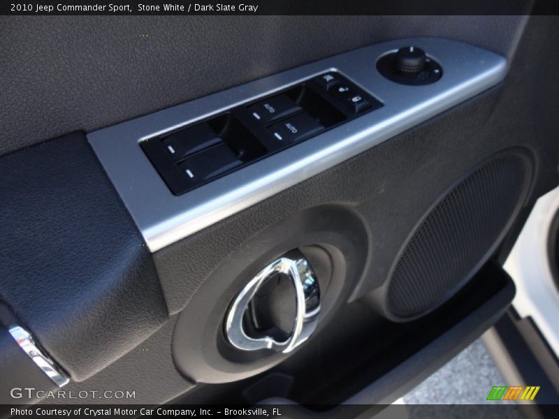 Stone White / Dark Slate Gray 2010 Jeep Commander Sport