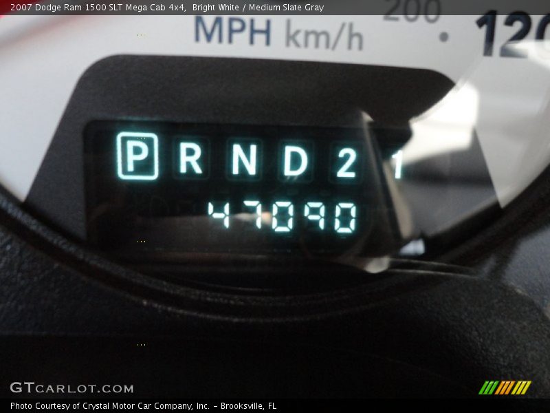 Bright White / Medium Slate Gray 2007 Dodge Ram 1500 SLT Mega Cab 4x4