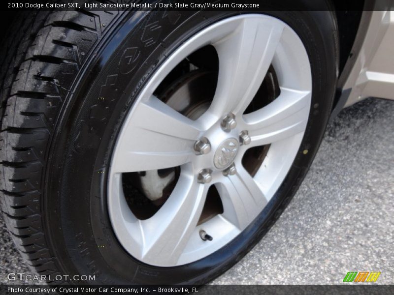 Light Sandstone Metallic / Dark Slate Gray/Medium Graystone 2010 Dodge Caliber SXT