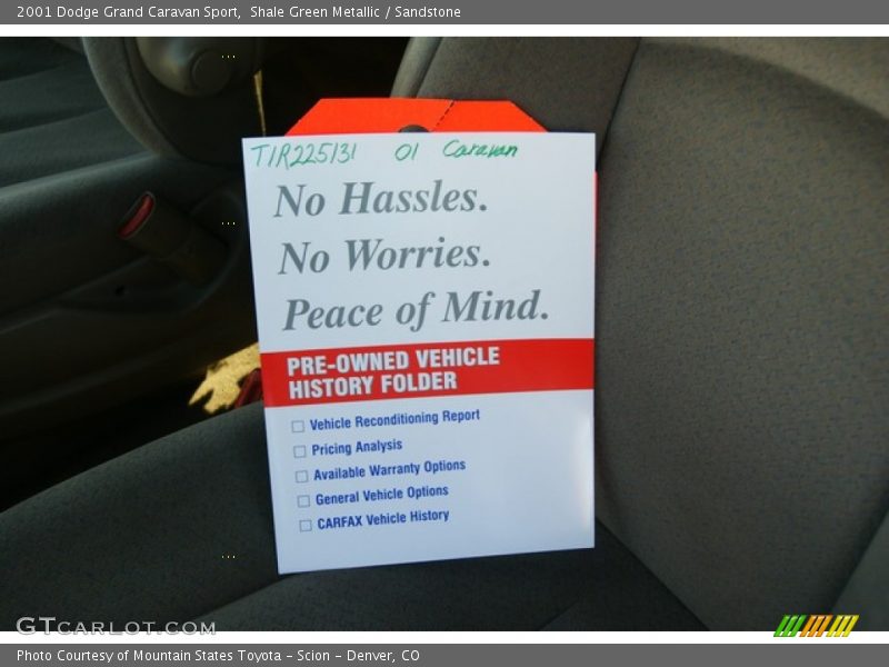 Shale Green Metallic / Sandstone 2001 Dodge Grand Caravan Sport